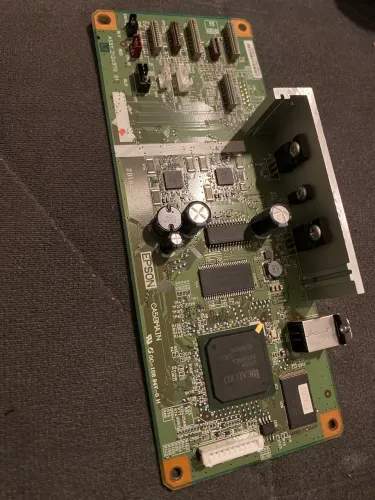 Placa L1300 - ME1100 - T1110 Para Reparo (F1 OK)