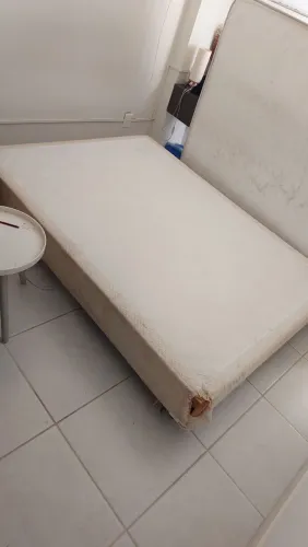 Doação de base de cama box