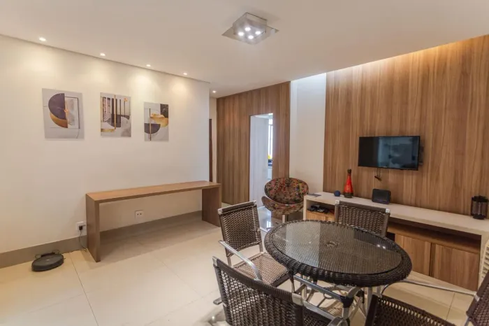 Apartamento à Venda - Fernão Dias, 3 Quartos, 200 m2