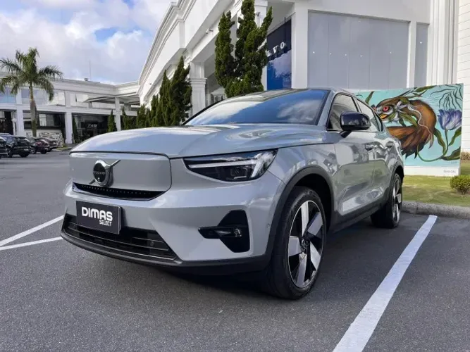 Volvo C40 Twin Ultimate (elétrico) 2024