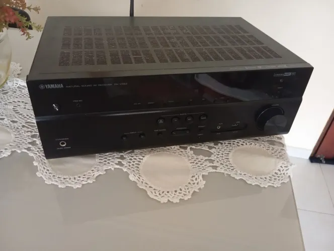Receiver com as colunas frontais mais o subwoofer