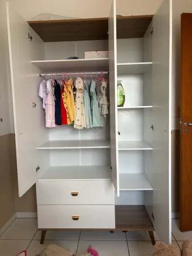 Guarda roupa infantil
