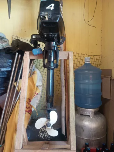 Motor popa 4 hp