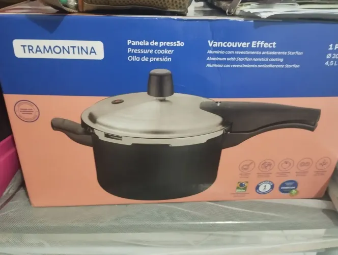Vendo uma Panela de pressão da Marca Tramontina