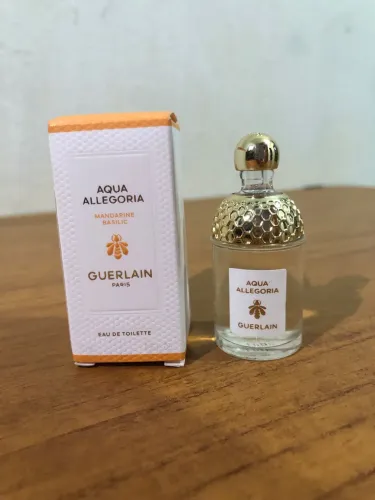 Perfume Guerlain Aqua allegoria miniatura 