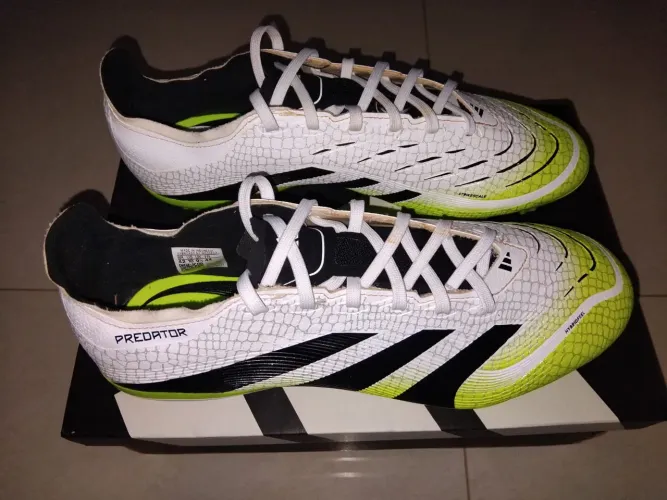 [NOVA] Chuteira Adidas Predator League 42