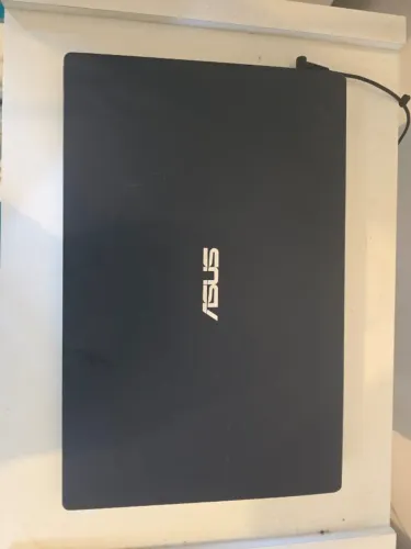 Computador ASUS E510