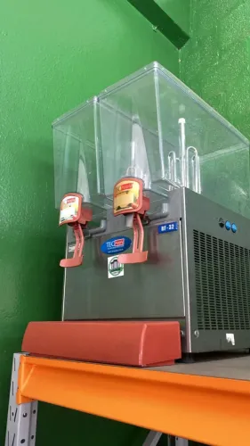 Refresqueira Refrigerada RF32-12 220V