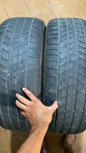 Pneus 235/55/18 