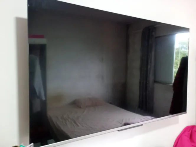 Smart Tv TCL 55' com defeito para retirada de peças