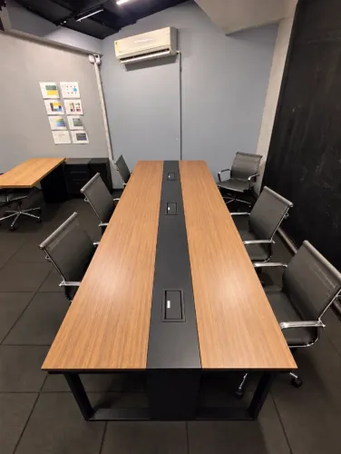 estação de trabalho compartilhada para escritório