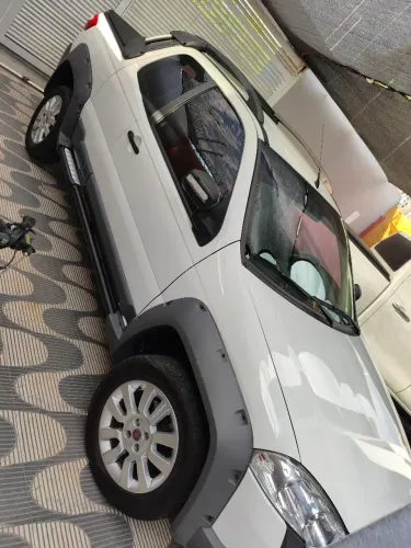 Fiat Strada Adventure1.8/ 1.8 Locker Flex CD 2015
