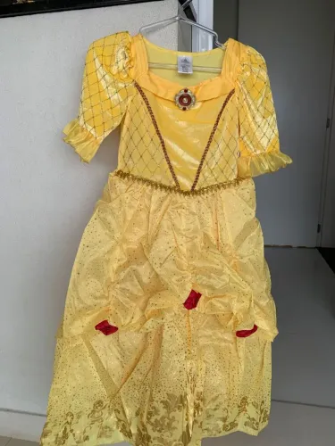Fantasia da Bela, de Bela e a Fera, da loja oficial da Disney para 9/10 anos