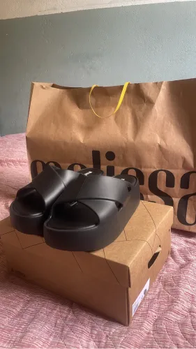 Sandália Melissa Free Cross 