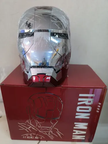 Capacete Iron Mar Mark 5 1/1 com comandos de voz, touch e controle remoto