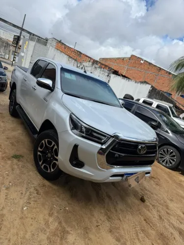 Toyota Hilux CD SRX 4X4 2.8 TDI 16V Diesel Aut. 2025