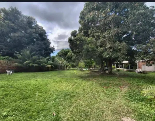 Sítio no Várzea Grande, no Bairro Rosa Elze com 2070m².