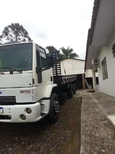 Ford cargo