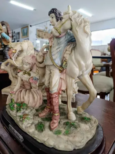 Escultura em Resina Monte Piero Alabastro Espanhola