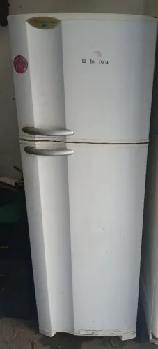 GELADEIRA ELECTROLUX DC40 