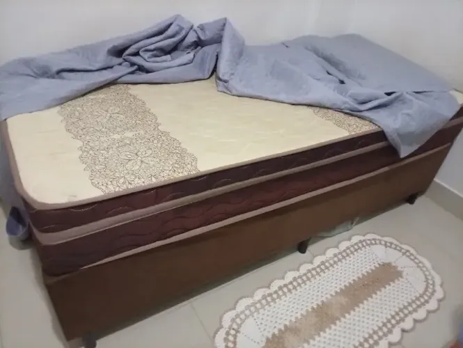 Desapego cama box solteiro 