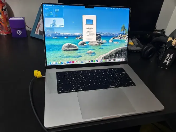 MacBook Pro 16? 2021 - M1 Pro - 16 GB - 512 GB