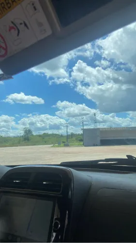 Busco casa pra alugar