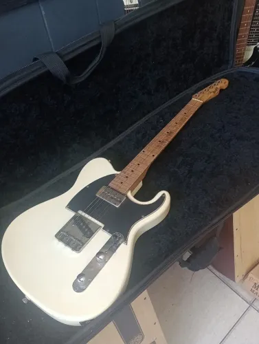 Guitarra telecaster Memphis MG52