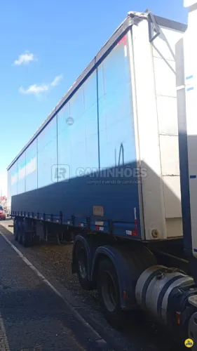Carreta semi-reboque baú lonado Noma 3 eixos 2010/2010