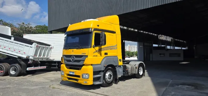 Mb Axor 2036 Leito Teto Alto Segundo Dono 2019 Impecavel