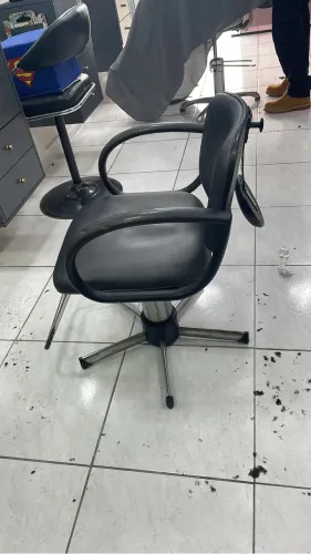 2 Cadeiras para salão ou barbearia