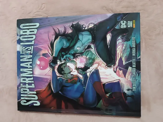 HQ Superman vs Lobo
