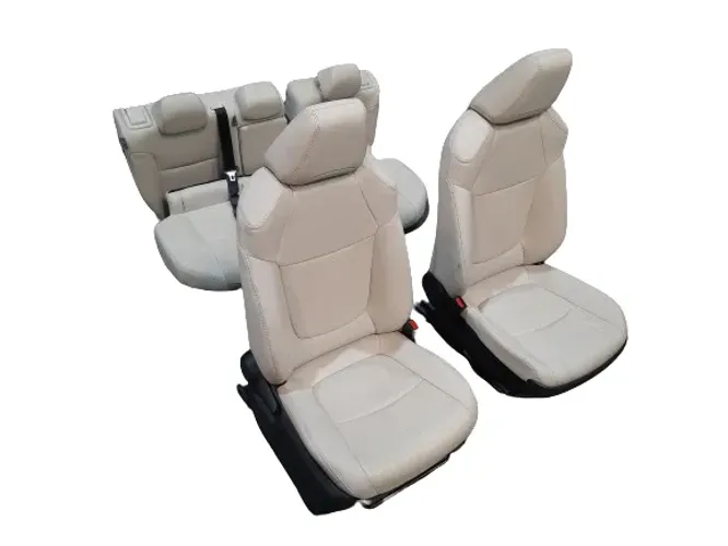 Jogo bancos Bege Couro C/ Airbag Original Corolla Cross Hybrid XRX 21/24 (Apenas Hybrid)