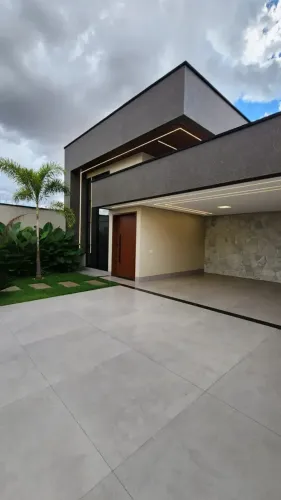 LINDA CASA COM 3 SUÍTES NO JARDIM IPÊ - GOIÂNIA/GO