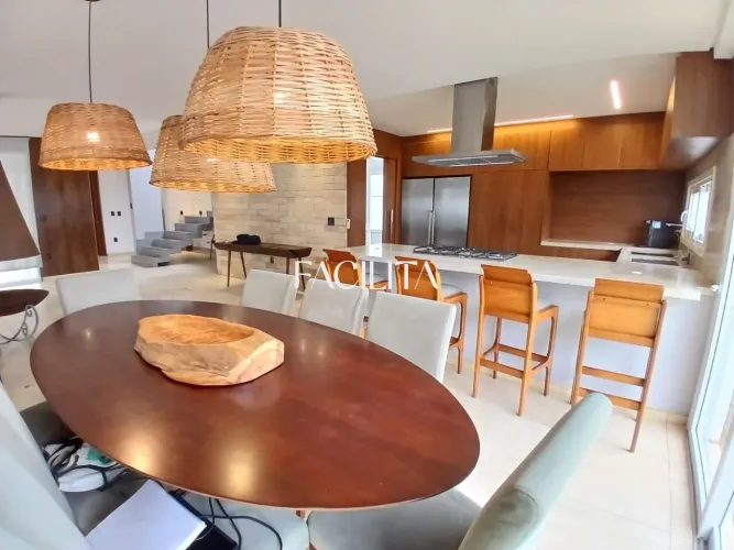 Casa em condominio de 4 quartos no bairro Campeche, Florianopolis