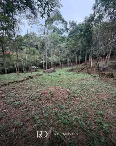 TERRENO EM ARARAS - PETRÓPOLIS