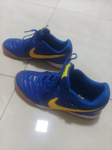 Chuteira Nike 38 
