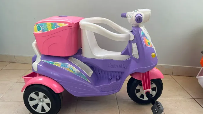 Triciclo Moto Uno Calesita