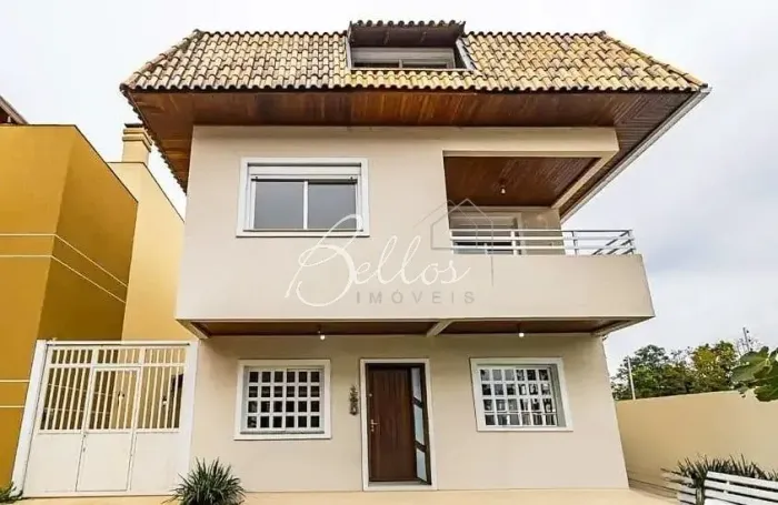 Aluguel - Casa em condomínio - 5 Dormitórios - Bairro Santo Inácio - Curitiba - Bellos Imó