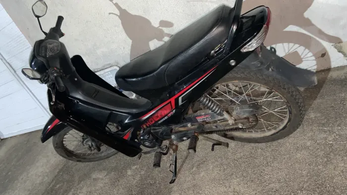 Vendo moto phenix em perfeito estado