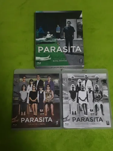 Blu-ray Parasita Versátil ***VEJA A DESCRIÇÃO***