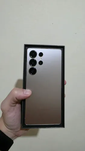 Samsung Galaxy S25 Ultra 256GB - NOVO, sem uso + Nota Fiscal