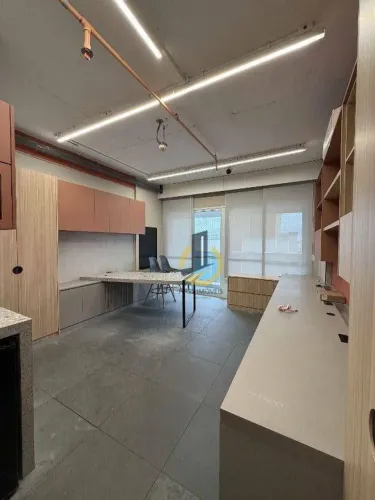 Sala comercial para locação ou venda no Condomínio Helbor Trilogy Home & Office - 32,48m² 