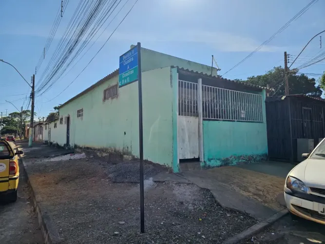 Casa no Buritis 2 (Caveral) com lote de 150m² - Perto do Posto de Saúde