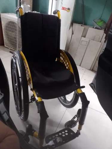 Cadeira de rodas alumínio
