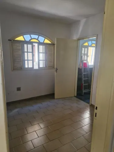 ALUGO APARTAMENTO NA ALBERTO TORRES 