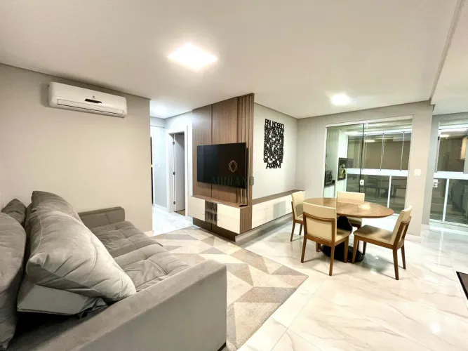 Apartamento com 3 dormitórios à venda, 82,29m² por R$ R$ 699.000,00 América - Joinville/S
