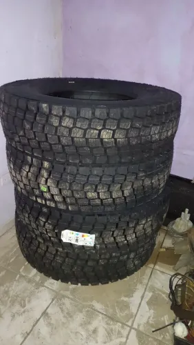 Pneu Michelin 275/80 R 22.5 X Multi D