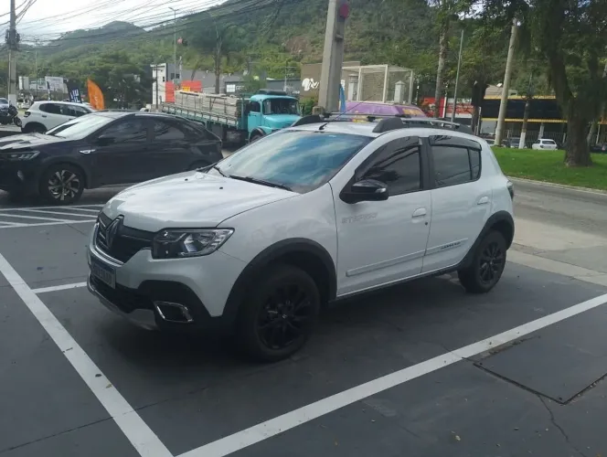 Renault Stepway Zen Flex 1.6 16V Mec. 2024