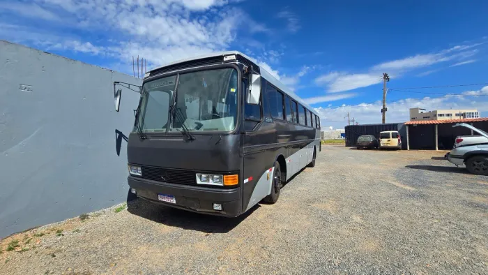 Ônibus e371 mercedes